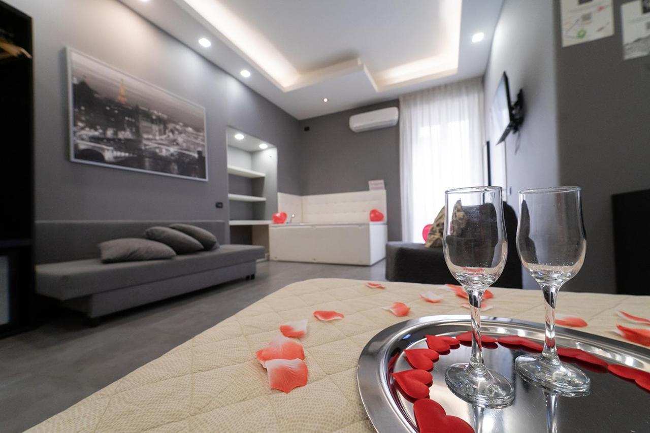 Royal House Napoli Centro, By Clapa Group Hotell Exteriör bild