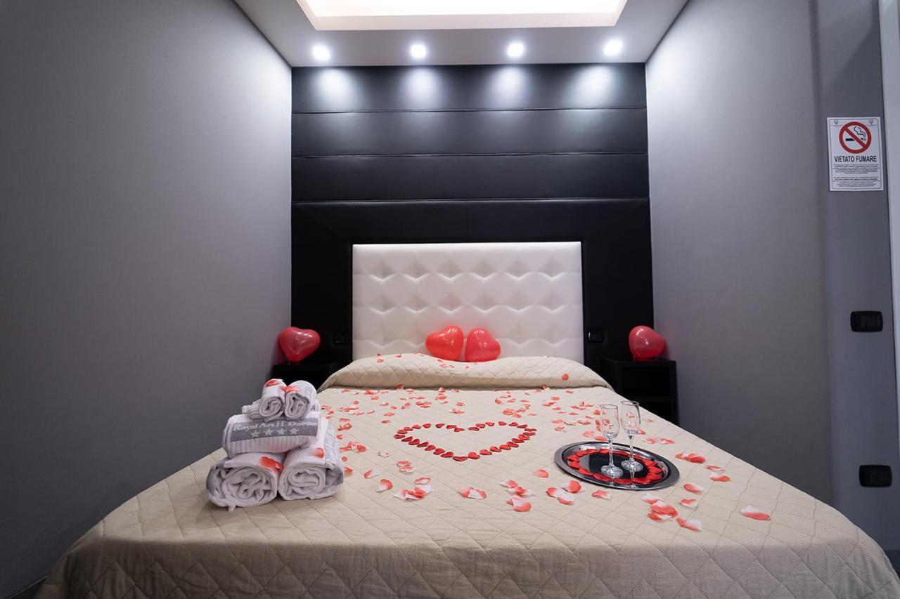 Royal House Napoli Centro, By Clapa Group Hotell Exteriör bild
