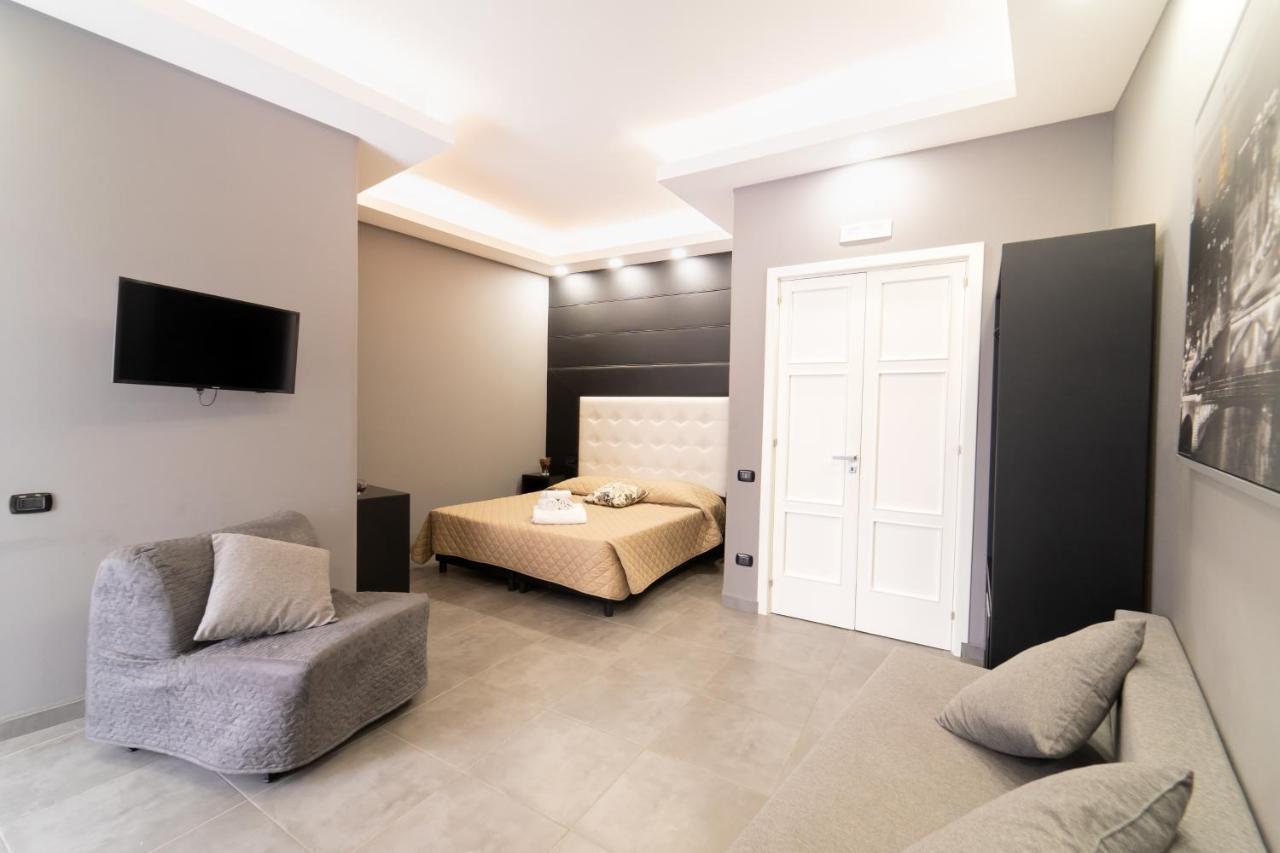Royal House Napoli Centro, By Clapa Group Hotell Exteriör bild